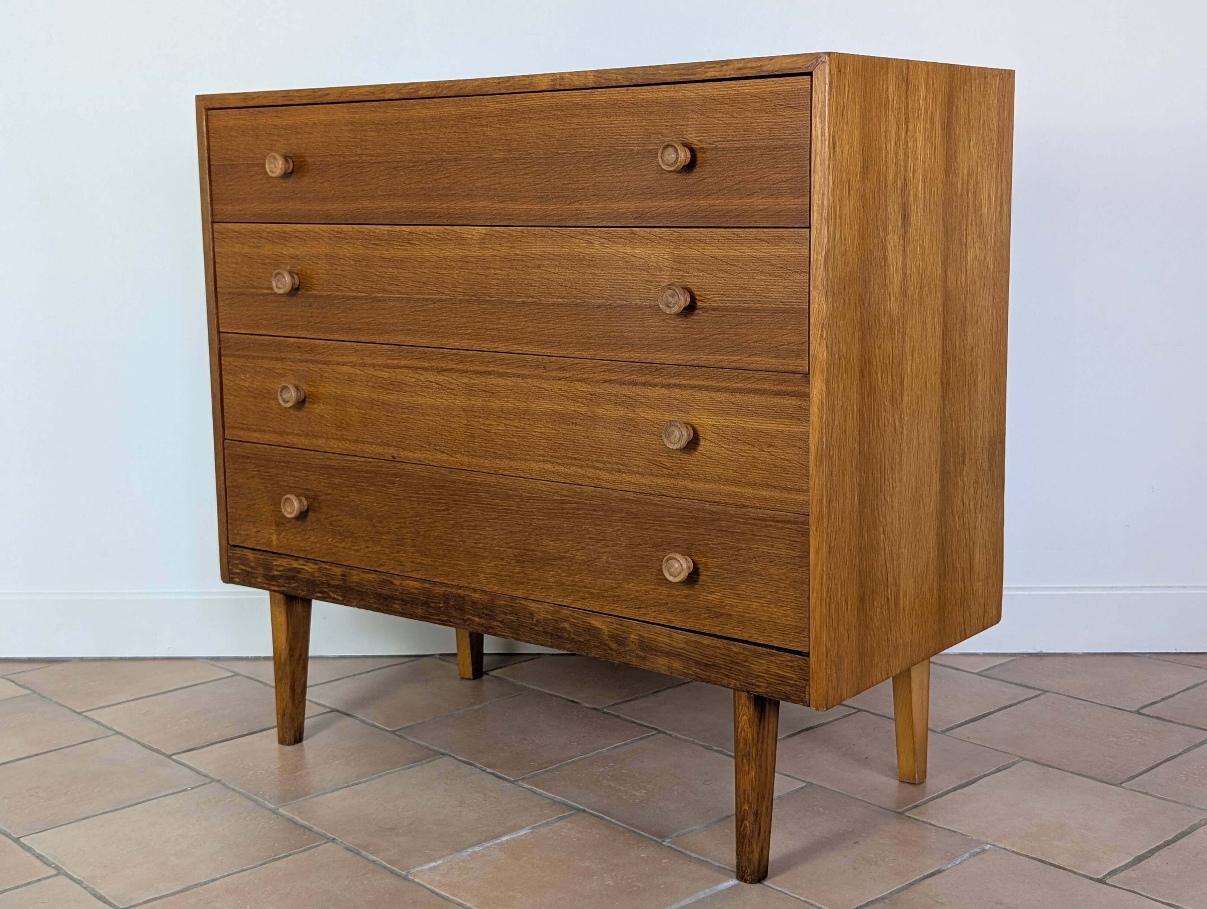 Vintage 60s chest of drawers