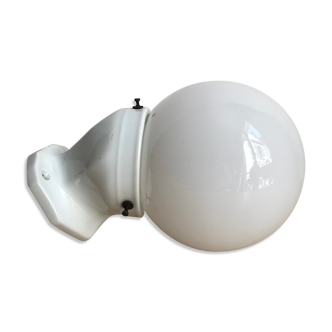 Porcelain lamp
