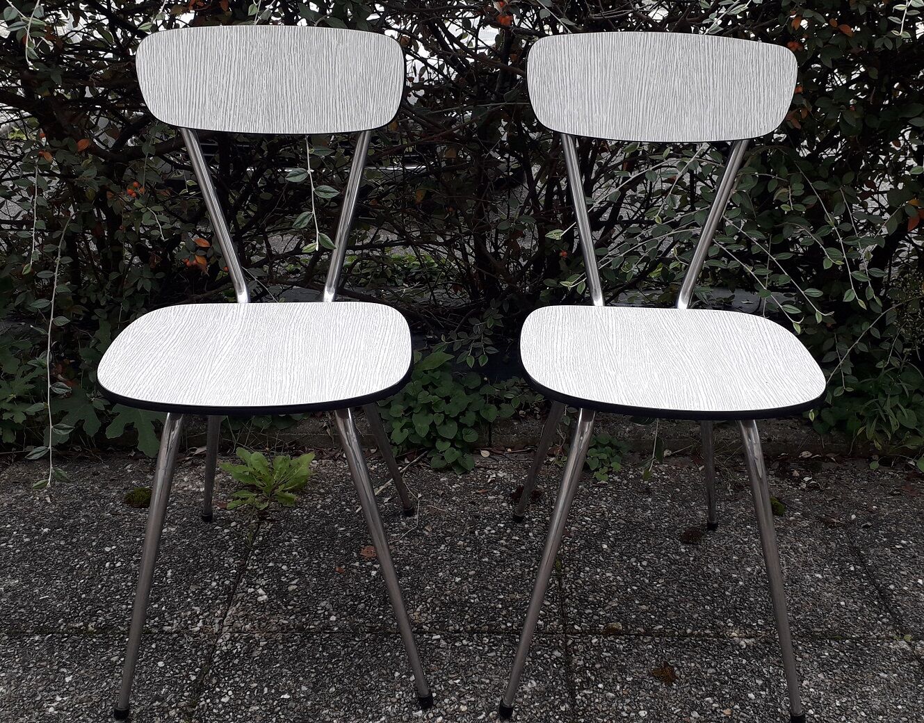 2 Formica chairs