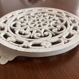 Cast iron trivet