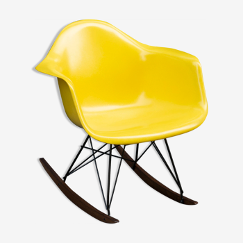 Rocking Chair Bright Yellow de Charles & Ray Eames - Herman Miller