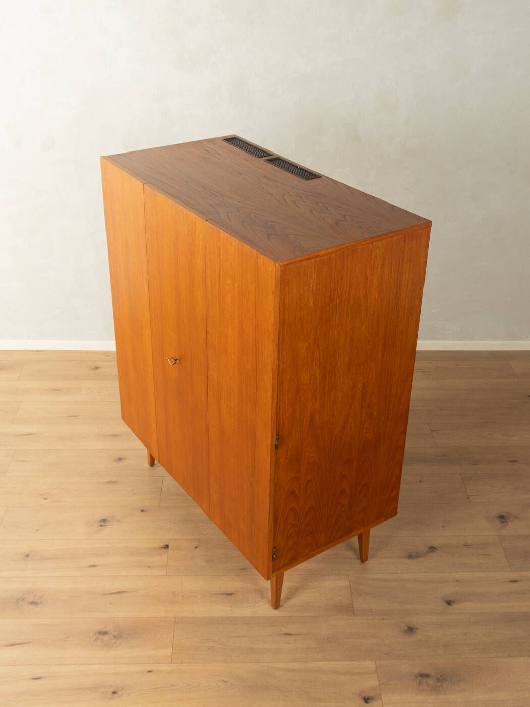 Meuble bar de style mid-century