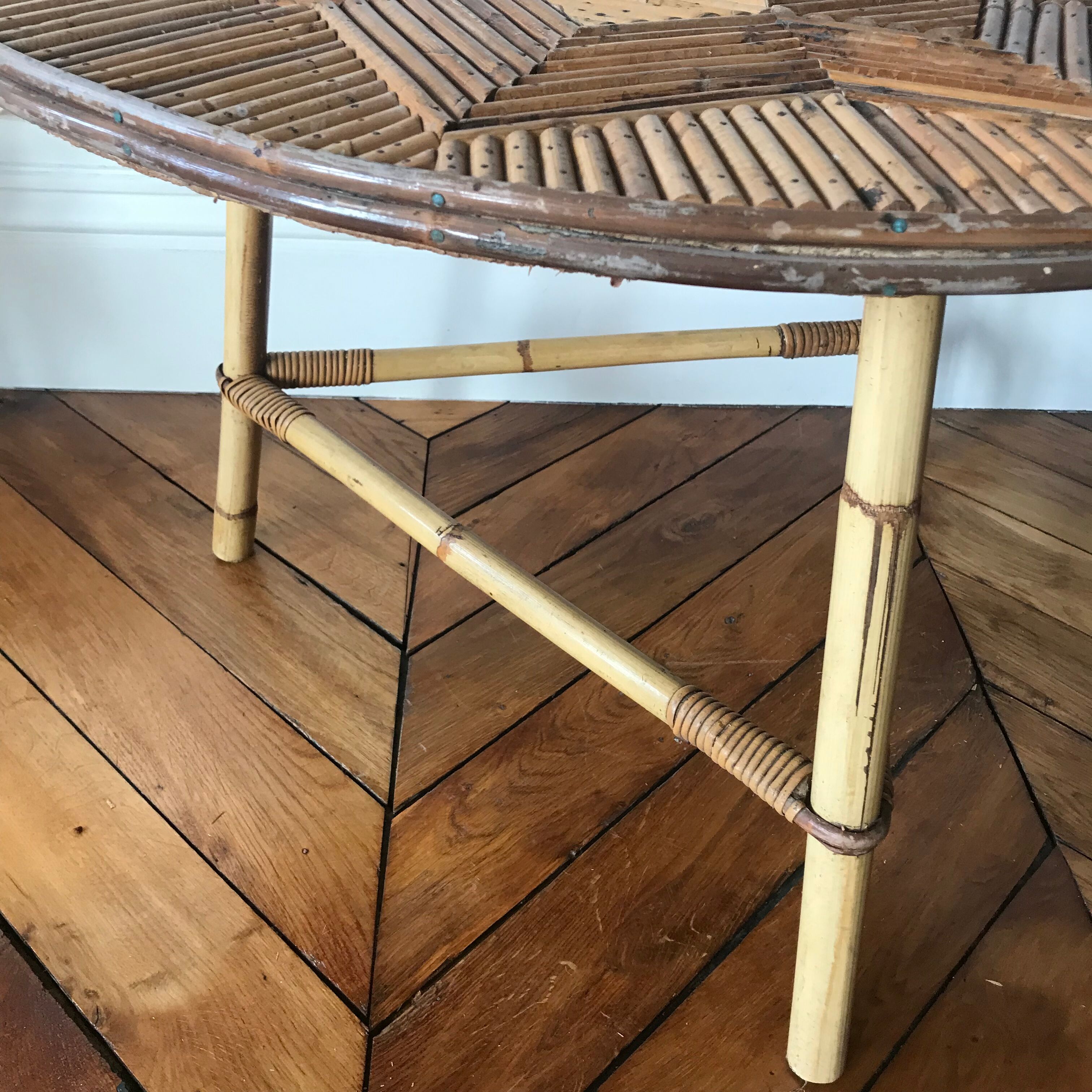 Round rattan coffee table