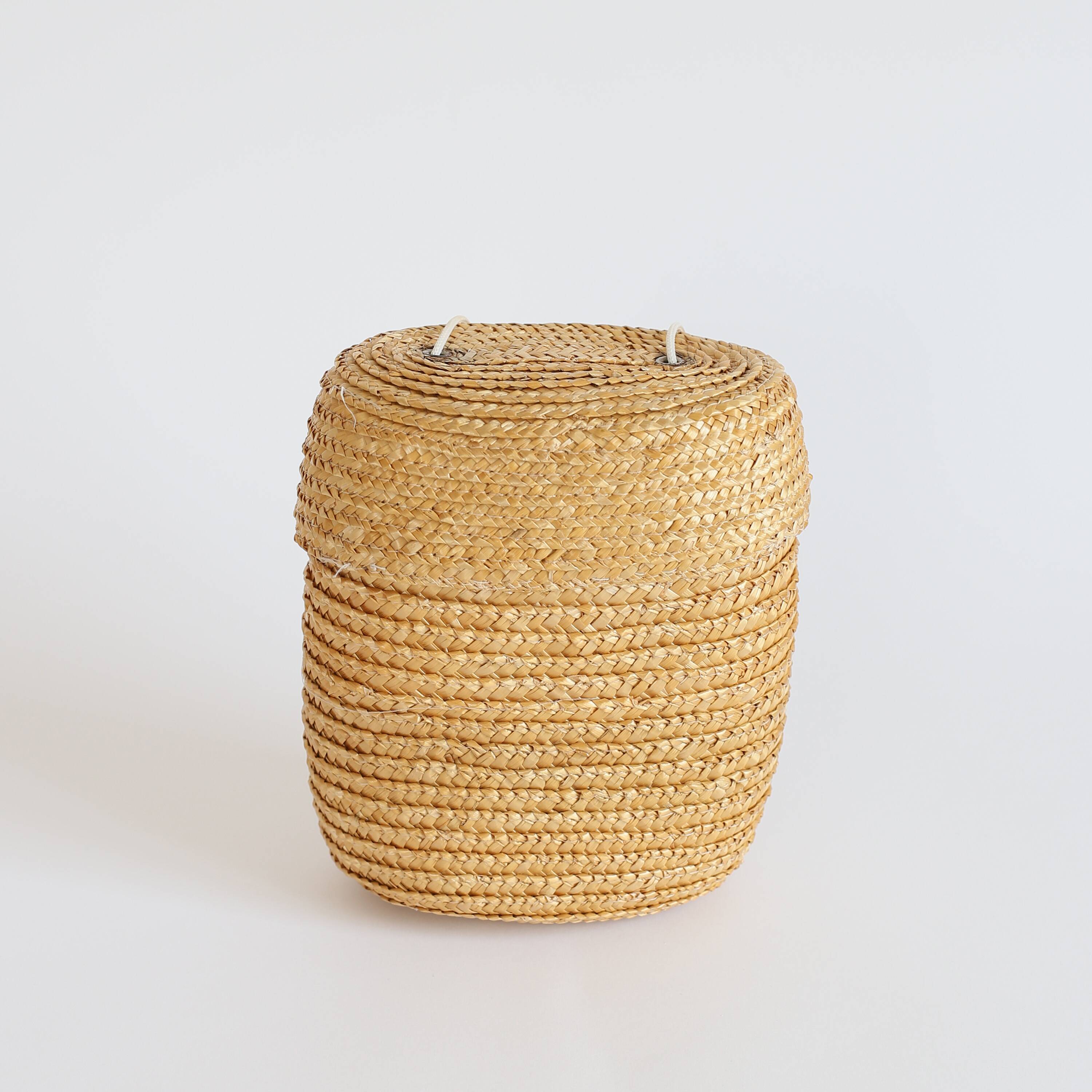 Small basket / woven bag