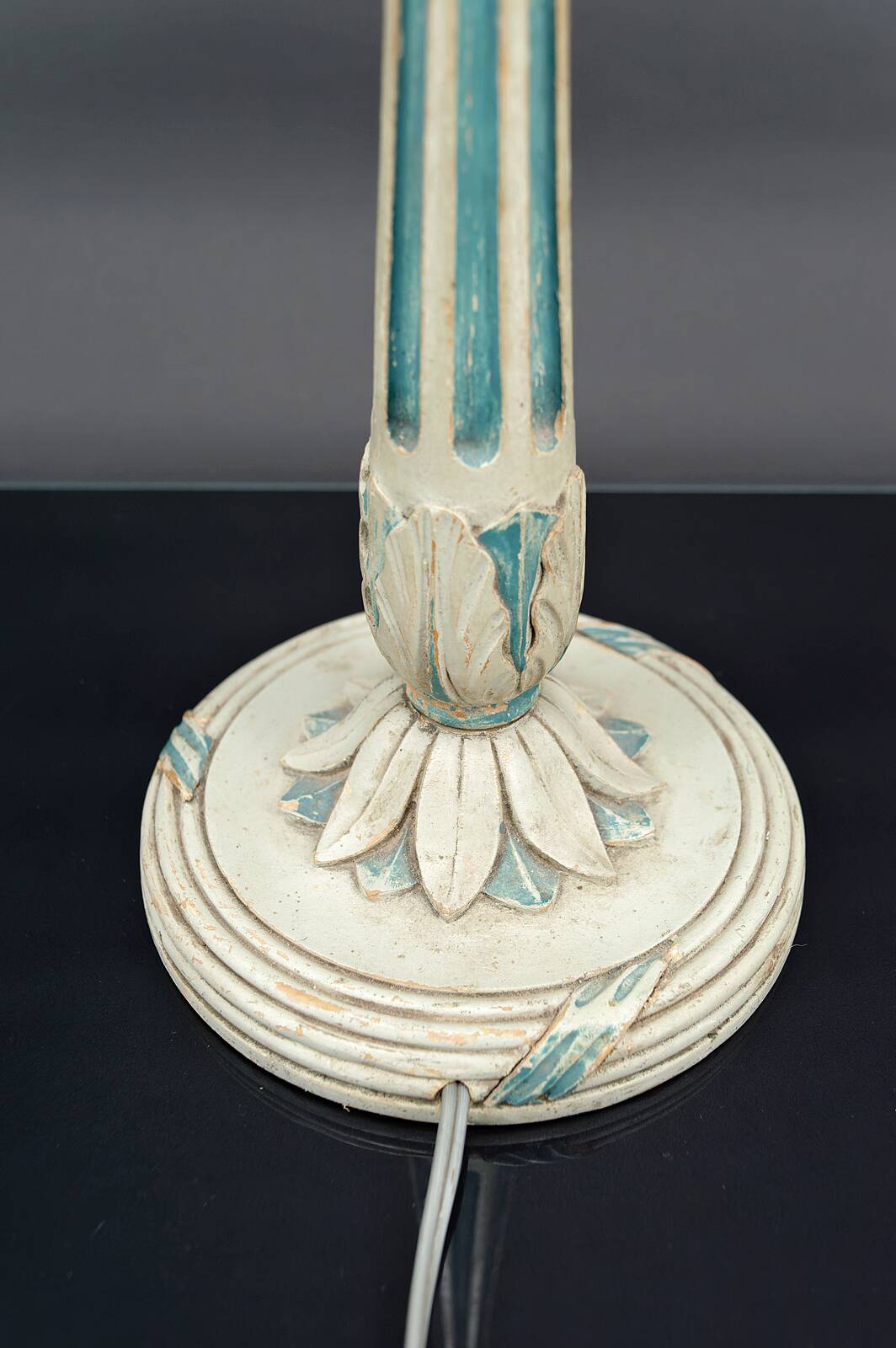 Art Deco wooden lamp painted in white and patinated blue, France, Circa 1920