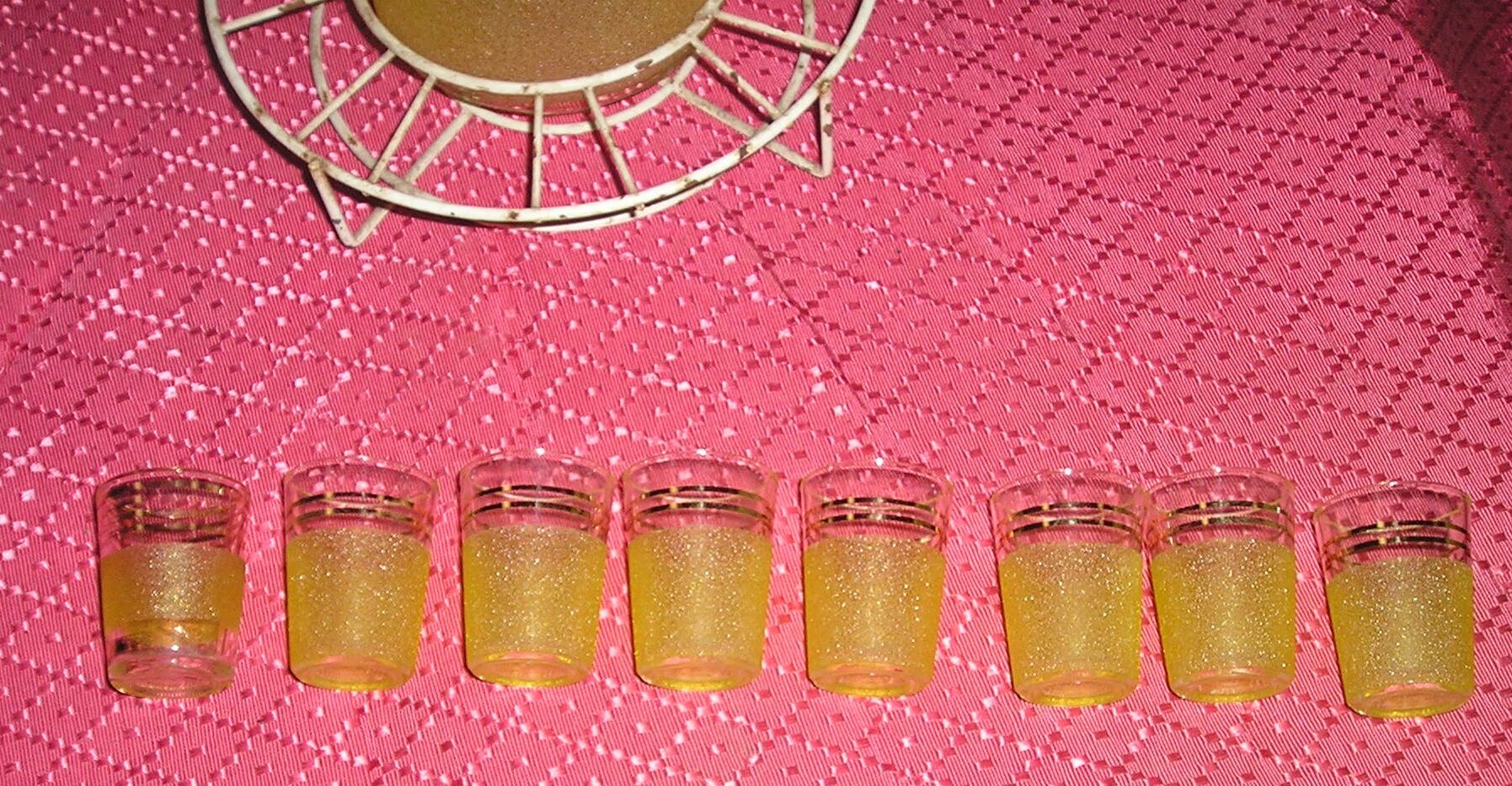 Service liquor Granita yellow glass with metal display stand, 60s/70s