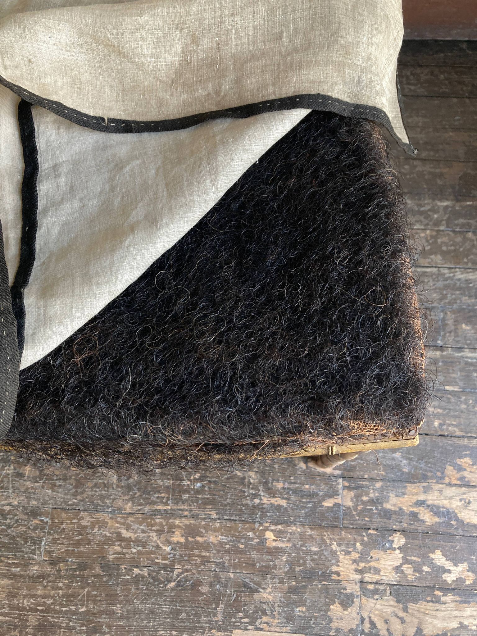 Chair in gilded wood and linen Napoleon III