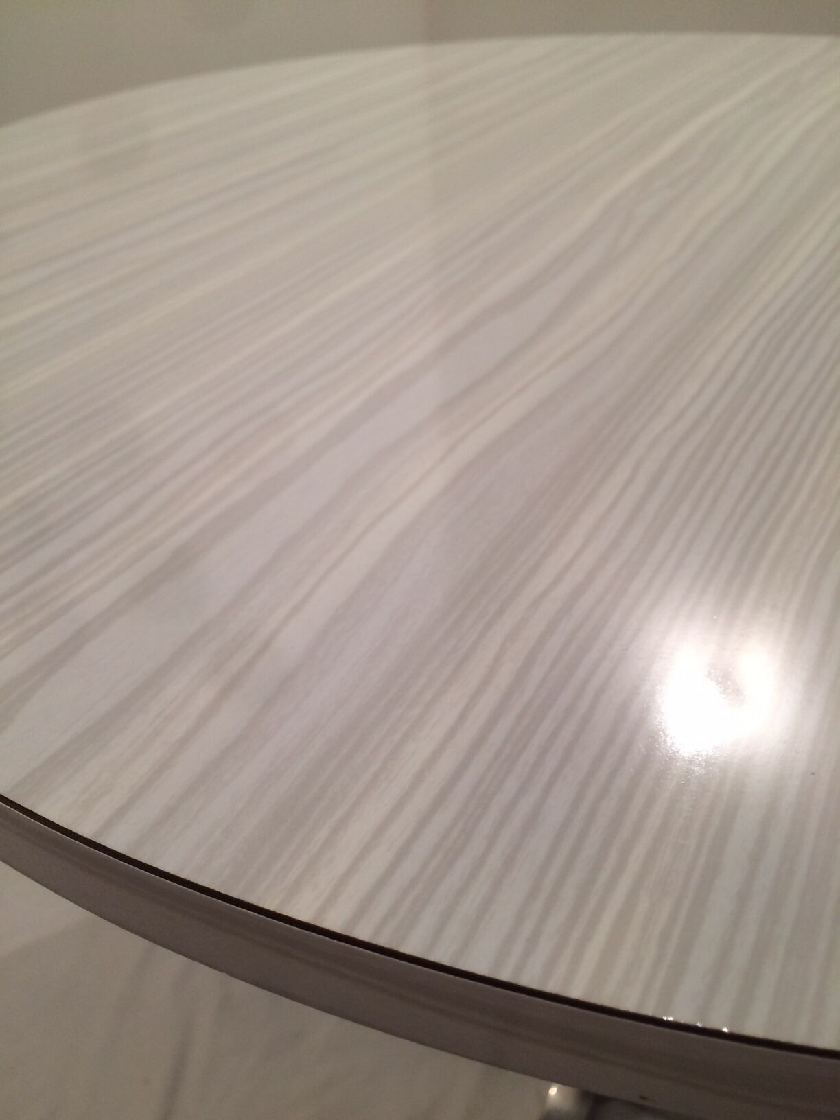 Table in white Formica, 3 chairs and 1 stool in gray leatherette