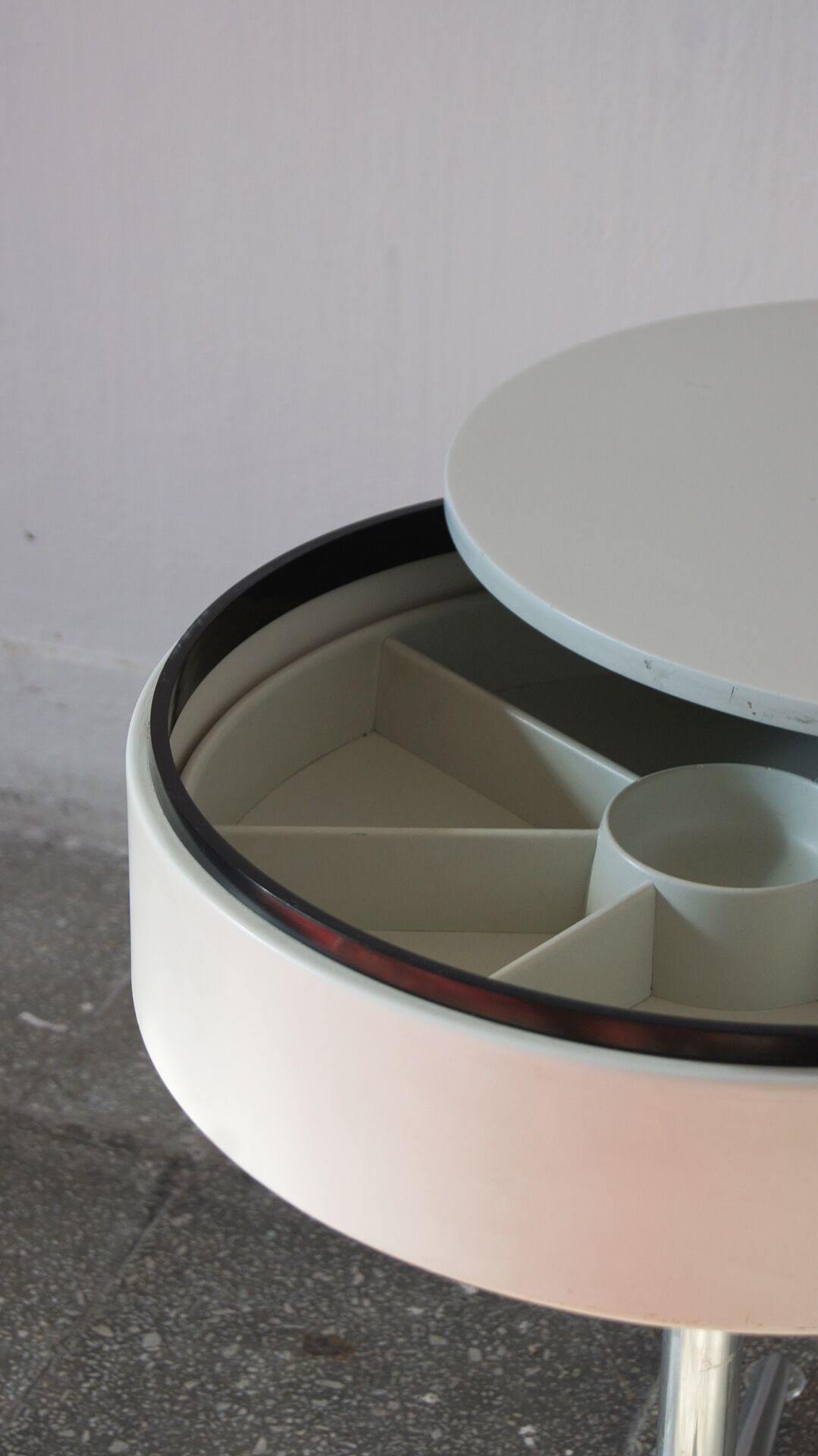 Round side table by horst brüning for cor