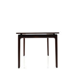 Table basse en bois de rose par Ole Wanscher