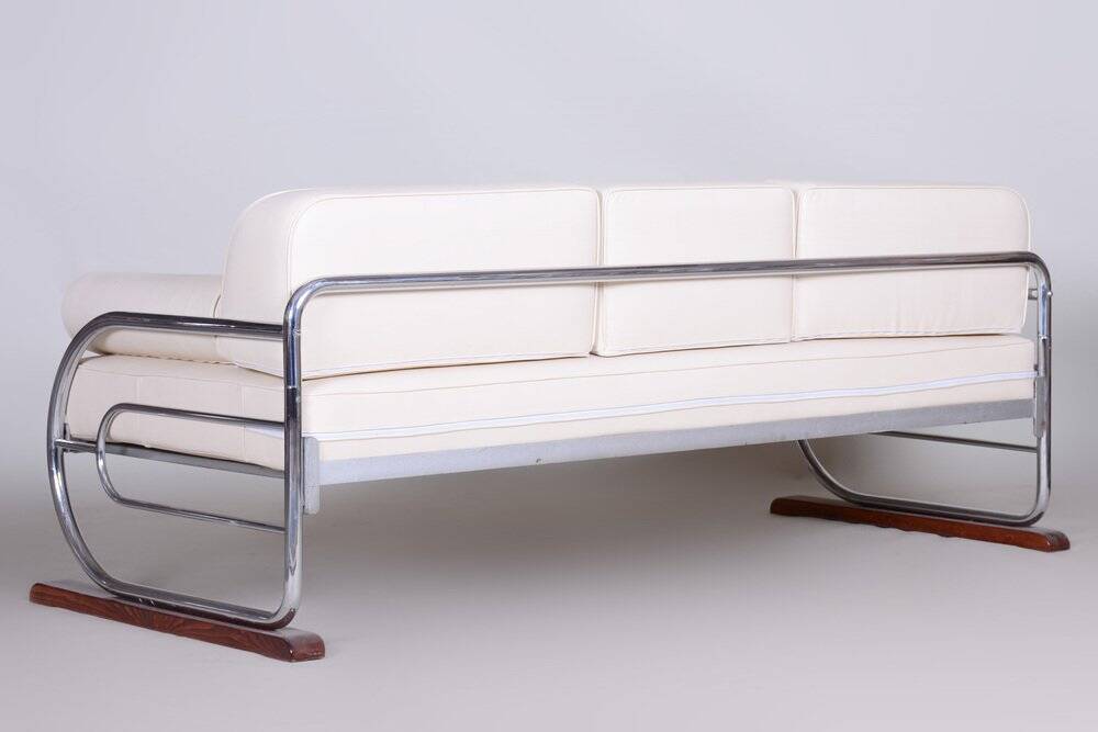 Bauhaus White Tubular Sofa in Beech, Chrome-Plated Steel & High Quality Leather attributed to Robert Slezák for Slezak Factories, Czech, 1930s