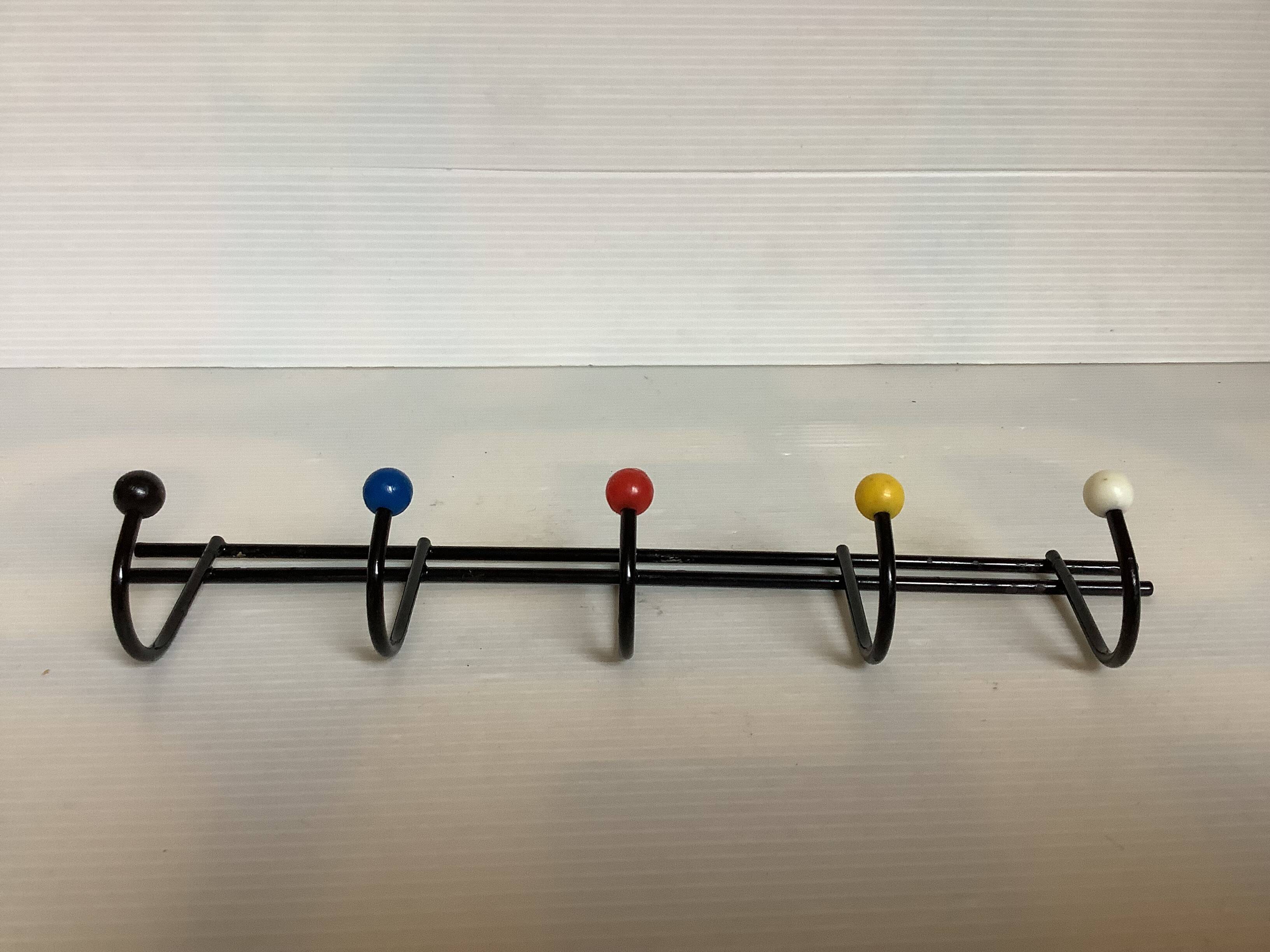 Memphis style tea towel holder from the 50s