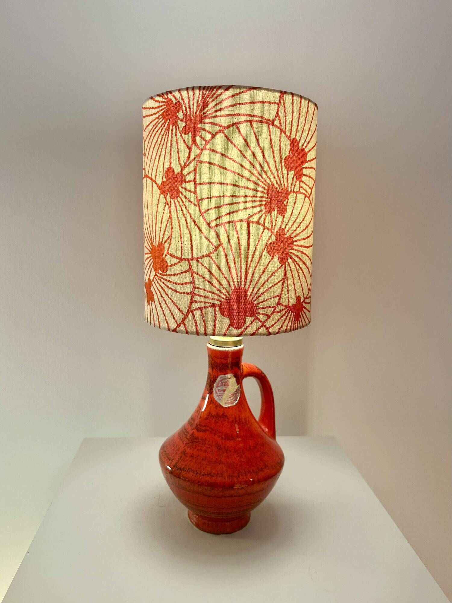 Small accent lamp by Bay Keramik – cordless with Japanese lotus fabric.