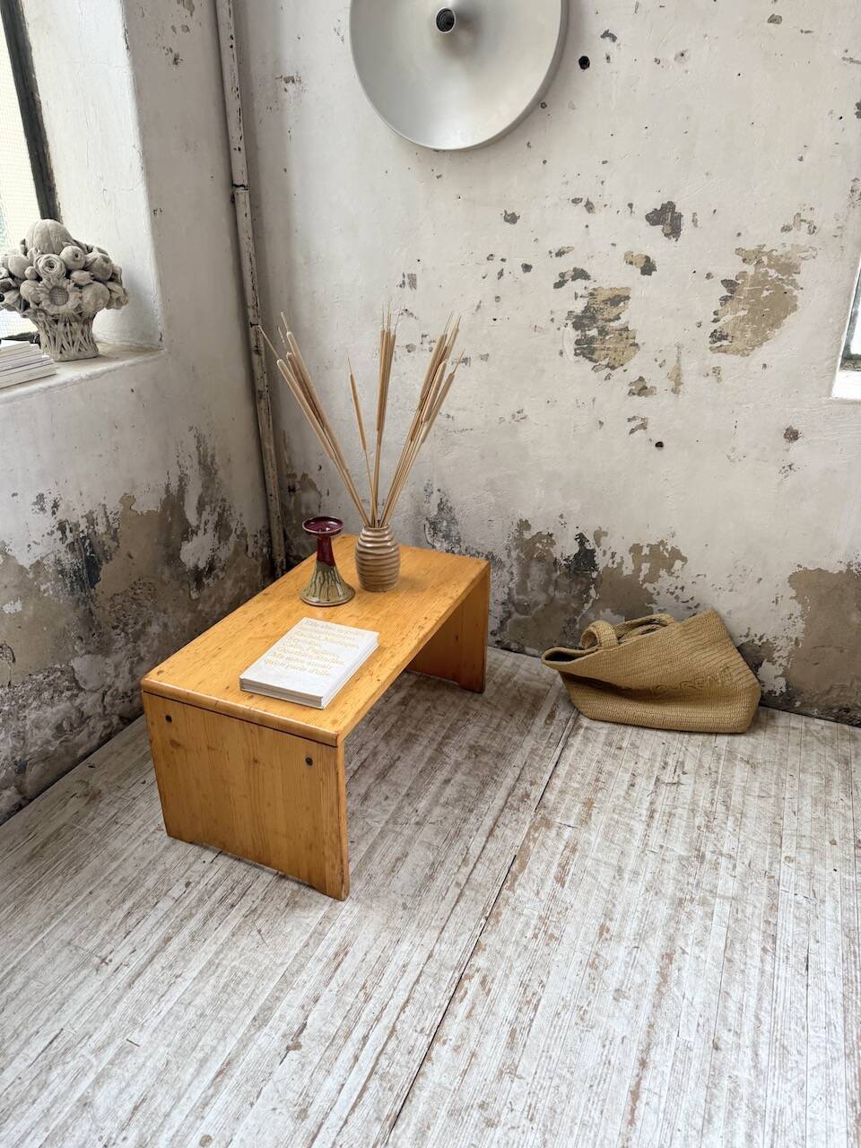 Coffee table in Perriand style, Les Arcs 1800.
