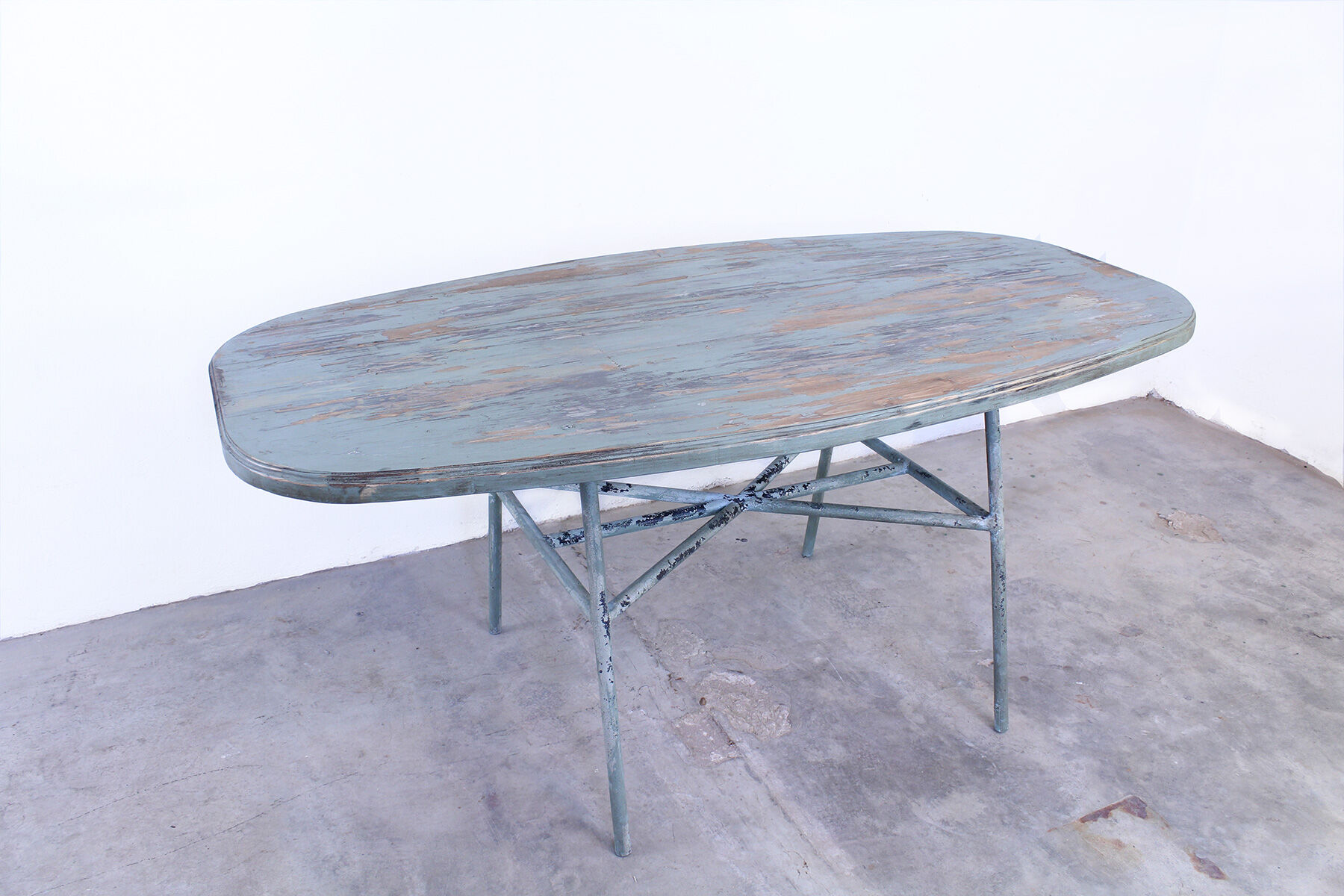 Oval table
