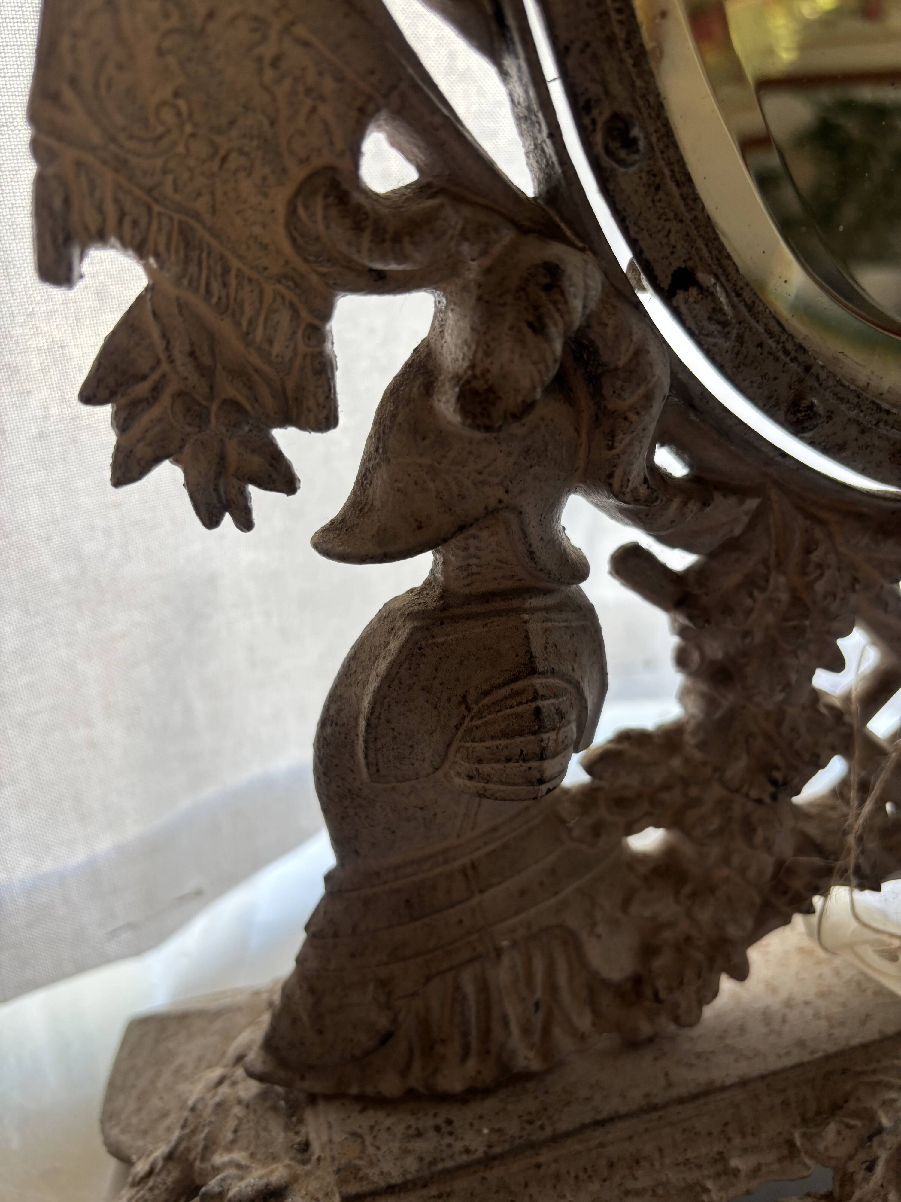 Table mirror in cast iron