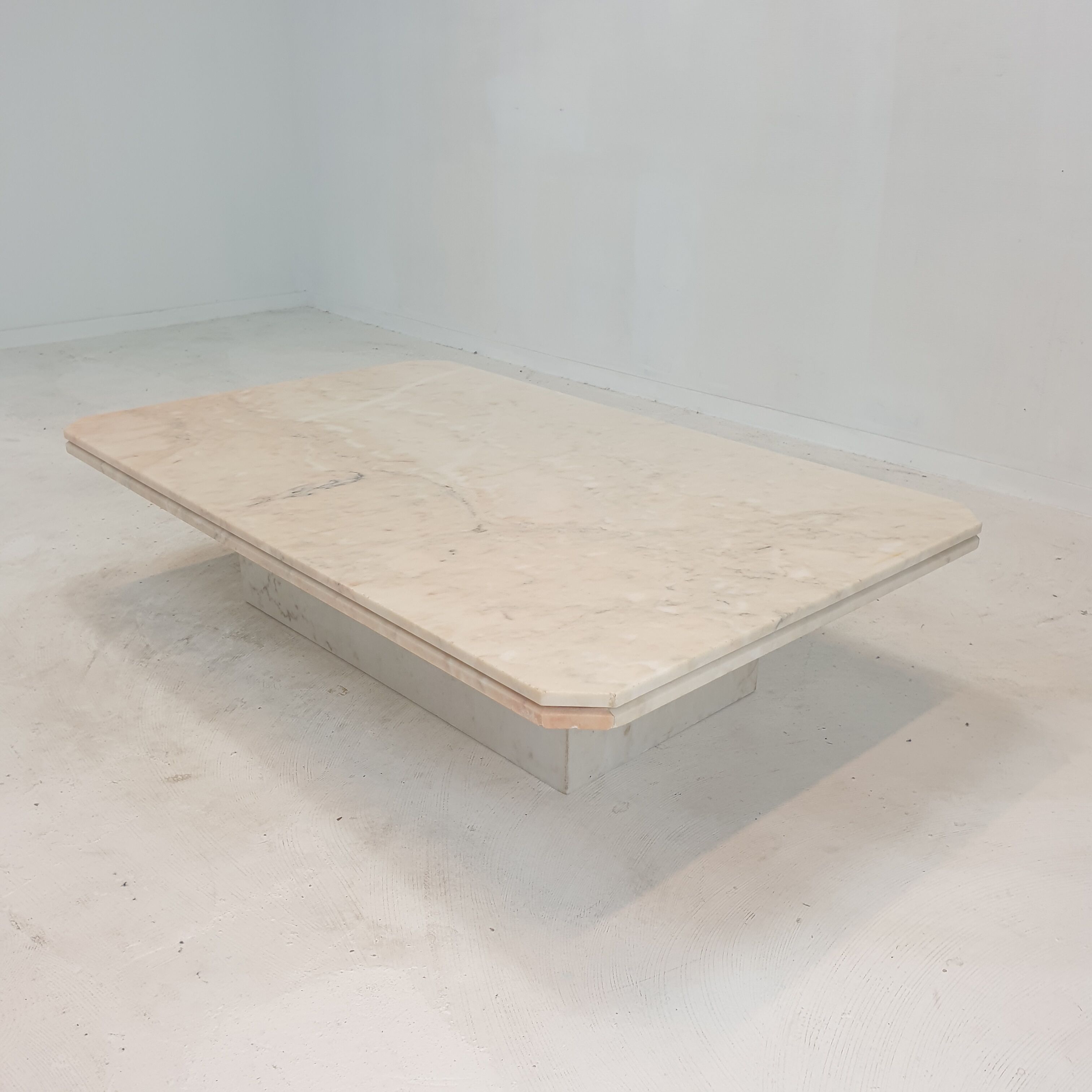 Italian marble coffee table, 1970s