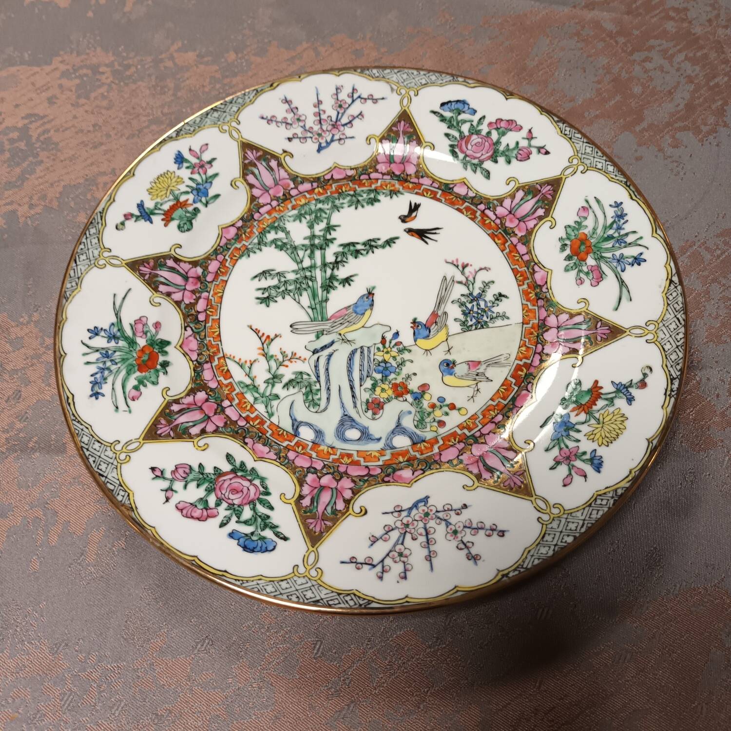 Assiette décorative asiatique
