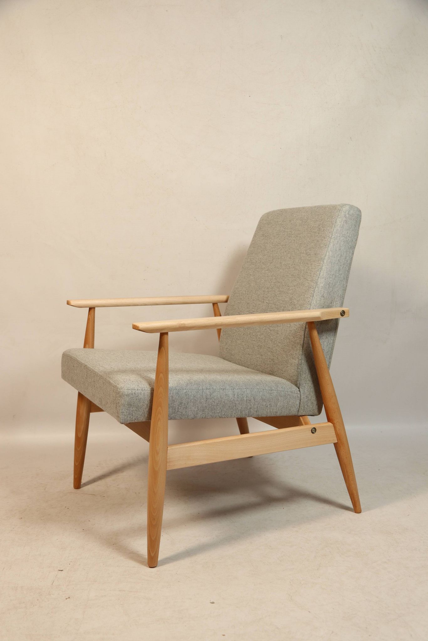 Fauteuil Vintage Gris Clair Design Scandinave Revêtement Laine