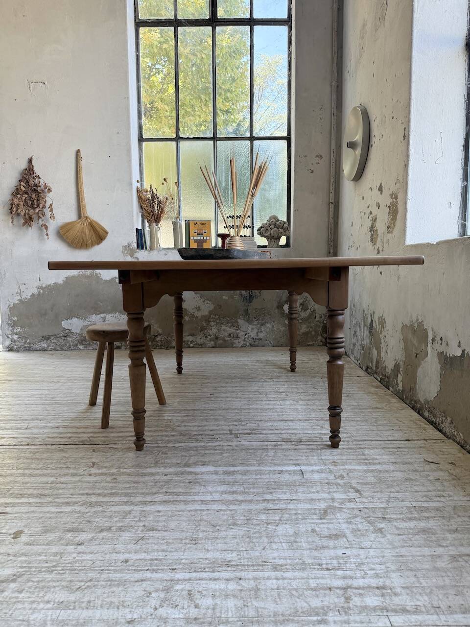 Table de ferme noyer à rallonges 150-250cm