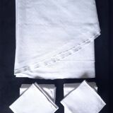 Tablecloth and 12 towels