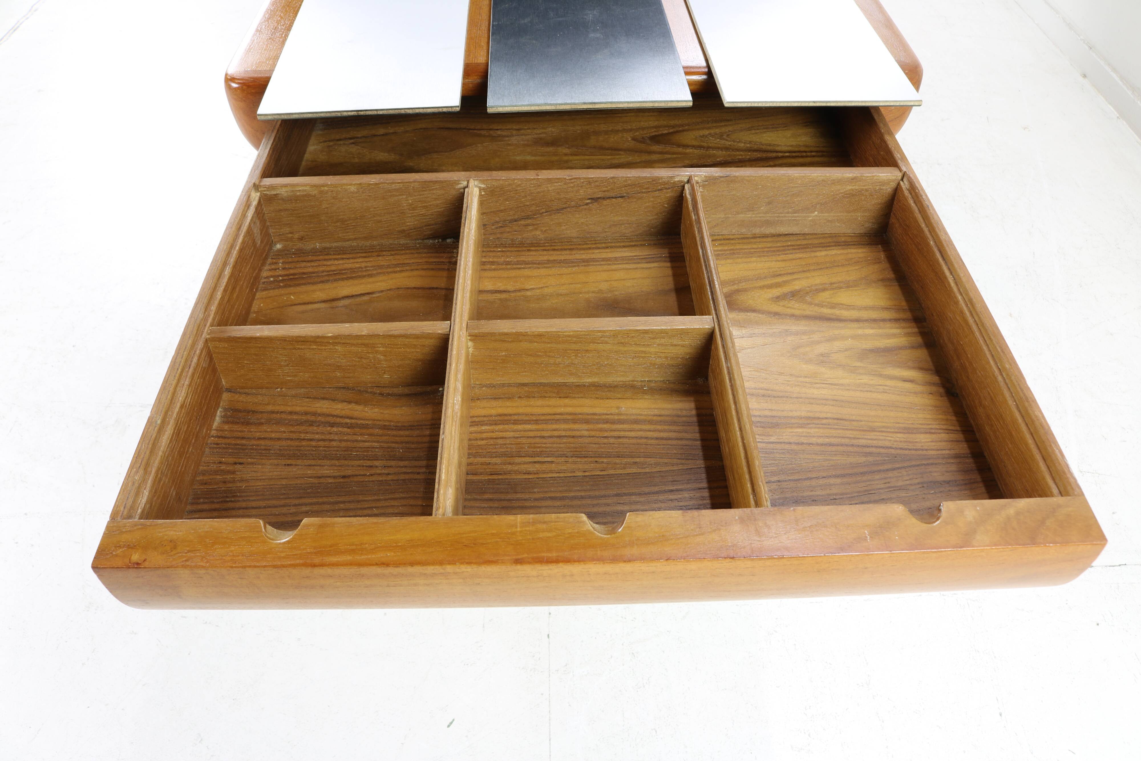 Danish design coffee table by Johannes Andersen for Silkeborg