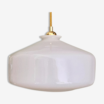 Suspension abat-jour vintage en opaline blanche