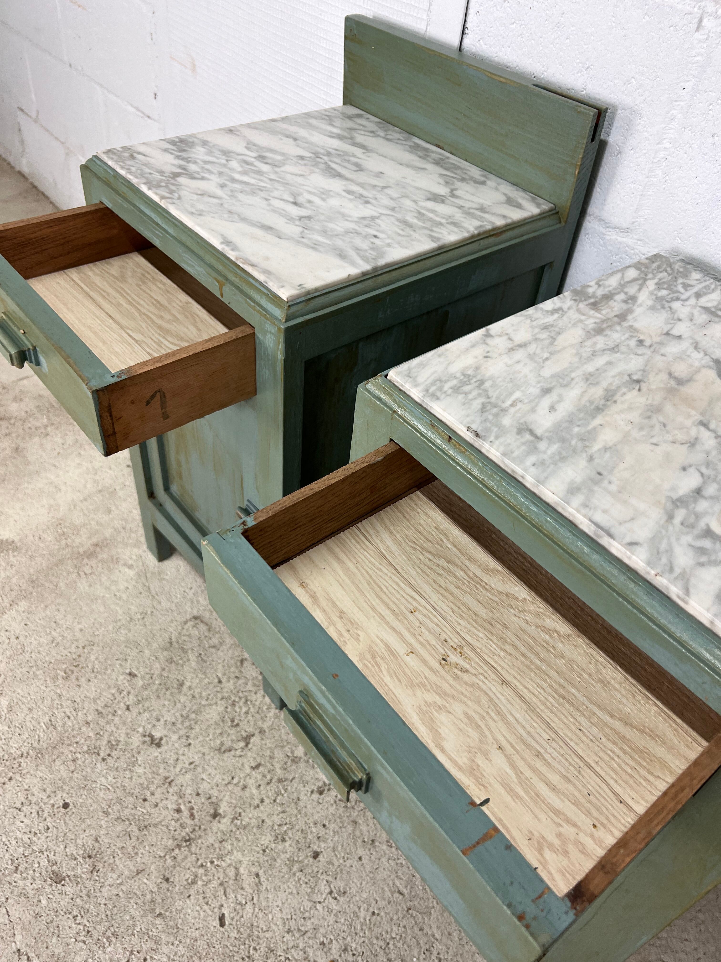 Ensemble de 2 tables de chevet vintage vert menthe avec plateau en marbre