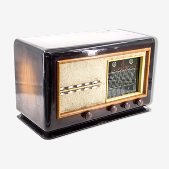 Radio peugeot vintage 40