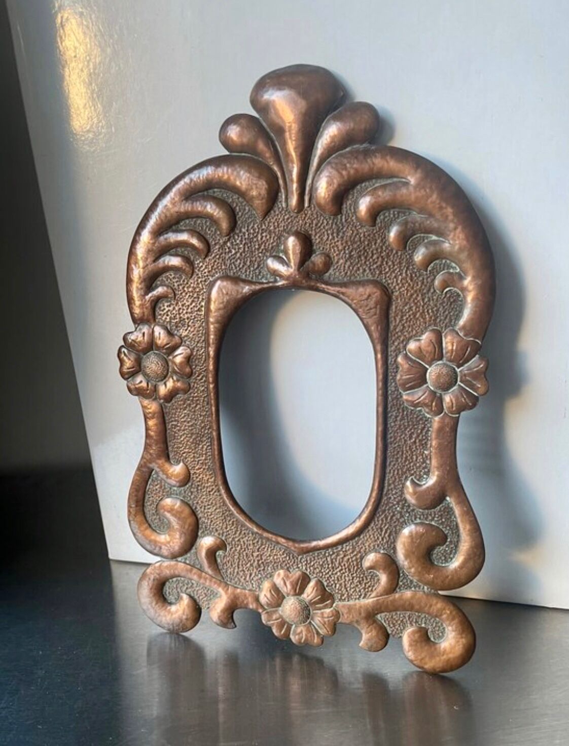 Art nouveau copper metal frame 31 cm x 19 cm