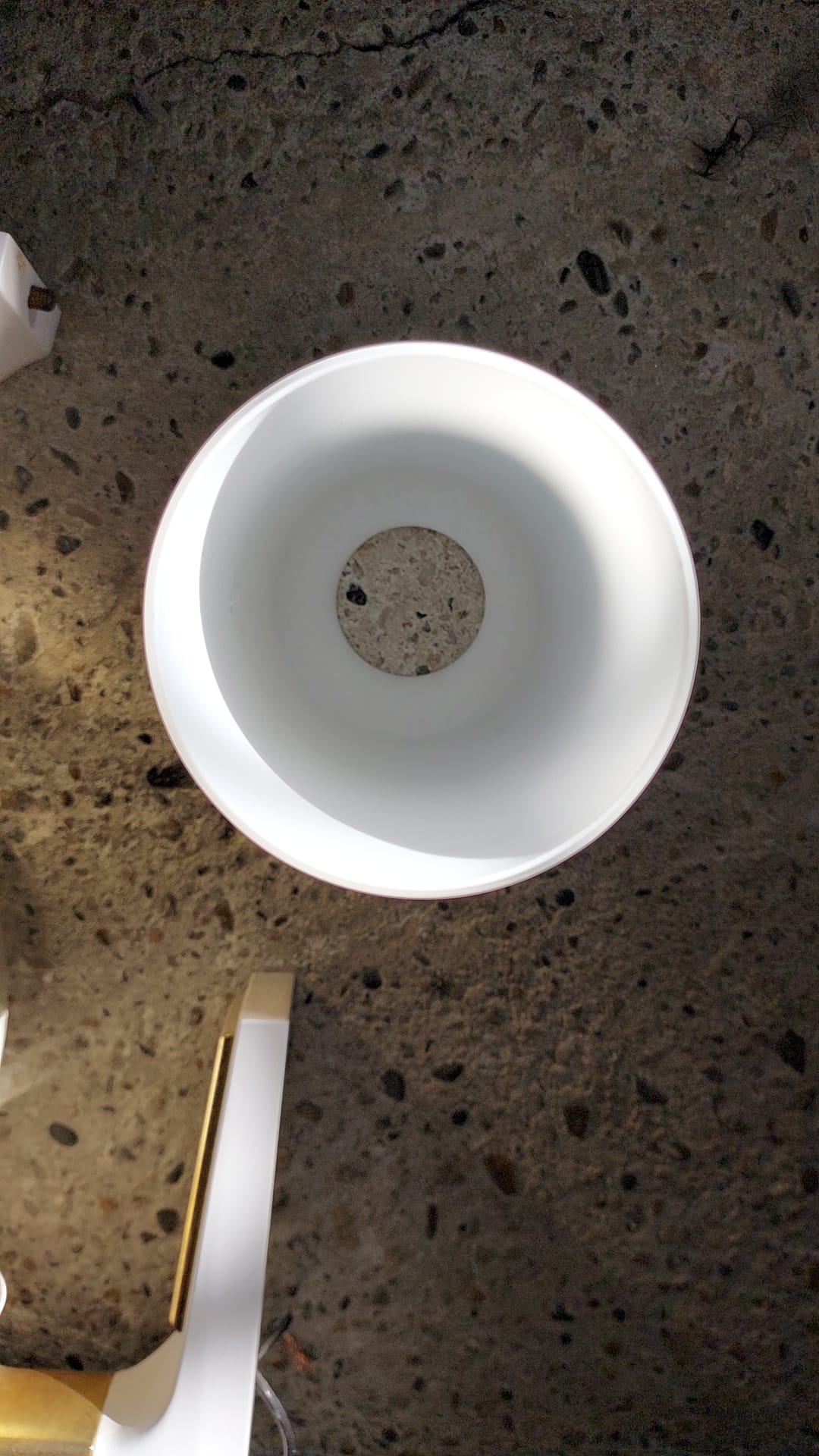 White and gold ceramic wall light