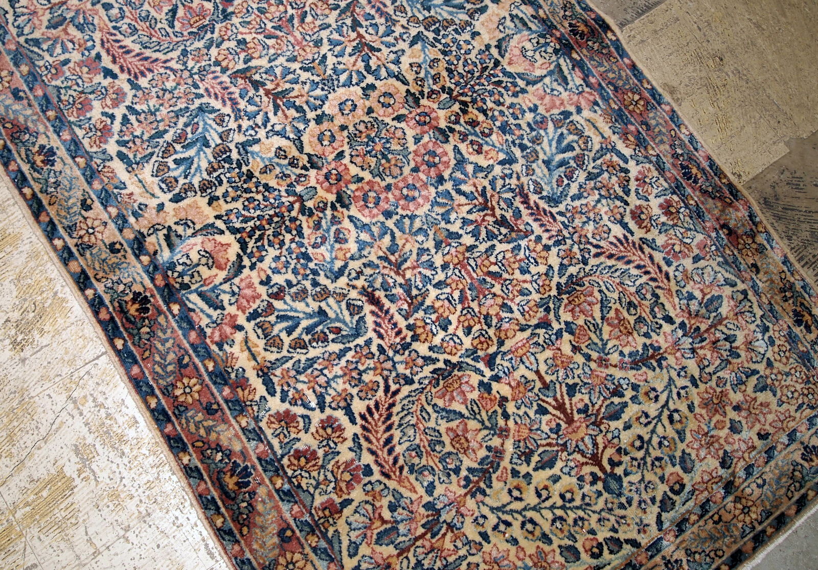 Former carpet Persian Kerman done hand 94 x 158cm,1920 s