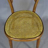 Thonet Chair No. 8 from 1870, original condition. Collector's item.