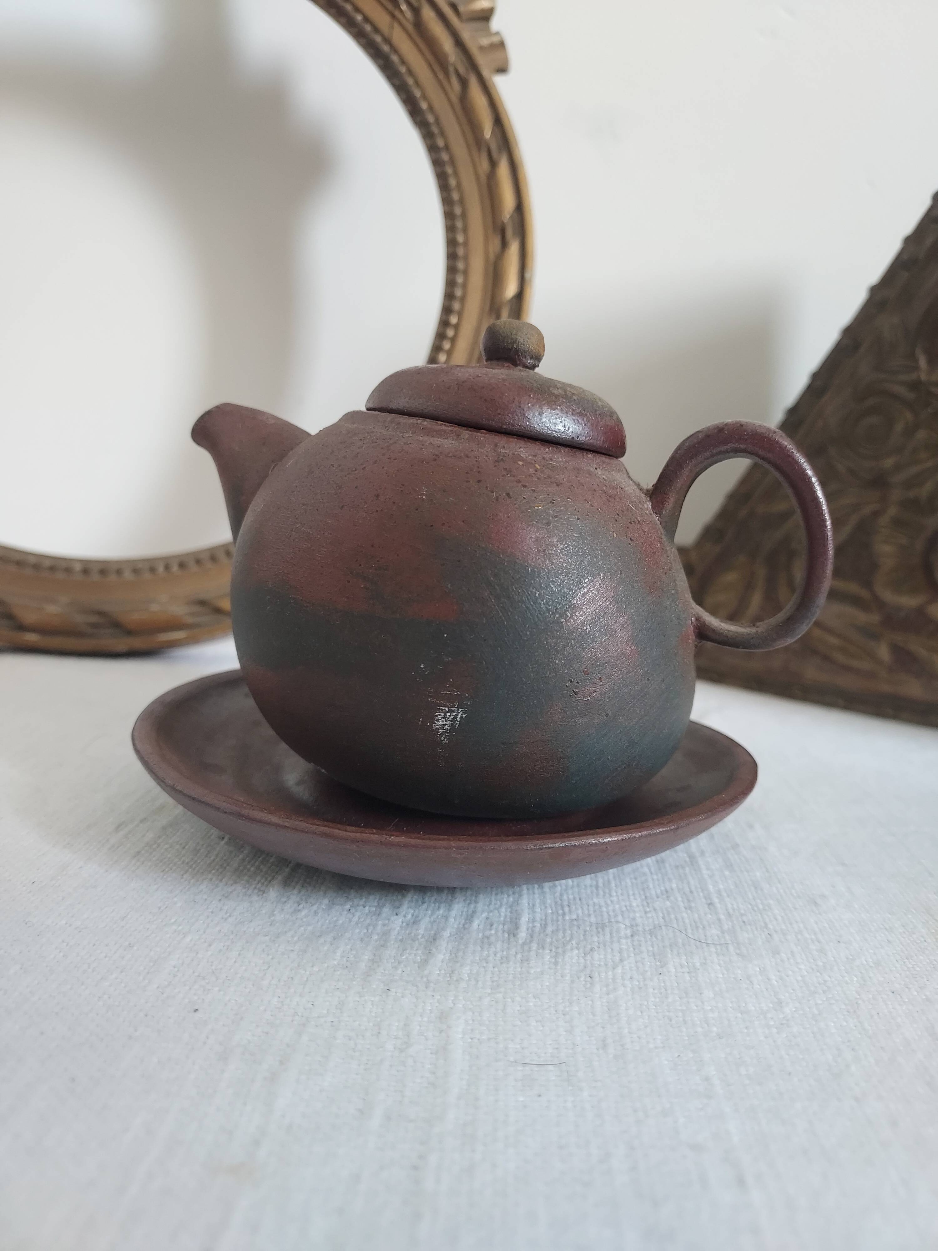 Chinese teapot for the tea ceremony