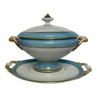 Limoges, soup tureen on stand, porcelain, early 20th century.