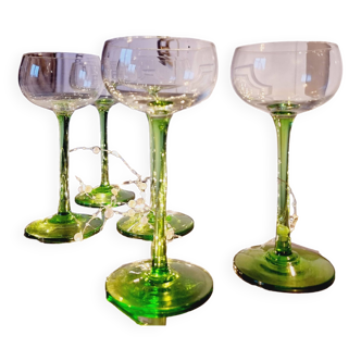 5 white wine, cocktail or champagne glasses in Alscia crystal and long emerald green stem