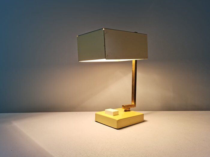 Italian table lamp 50 years