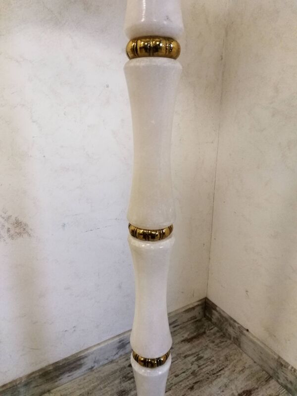 Lampadaire en albatre et laiton