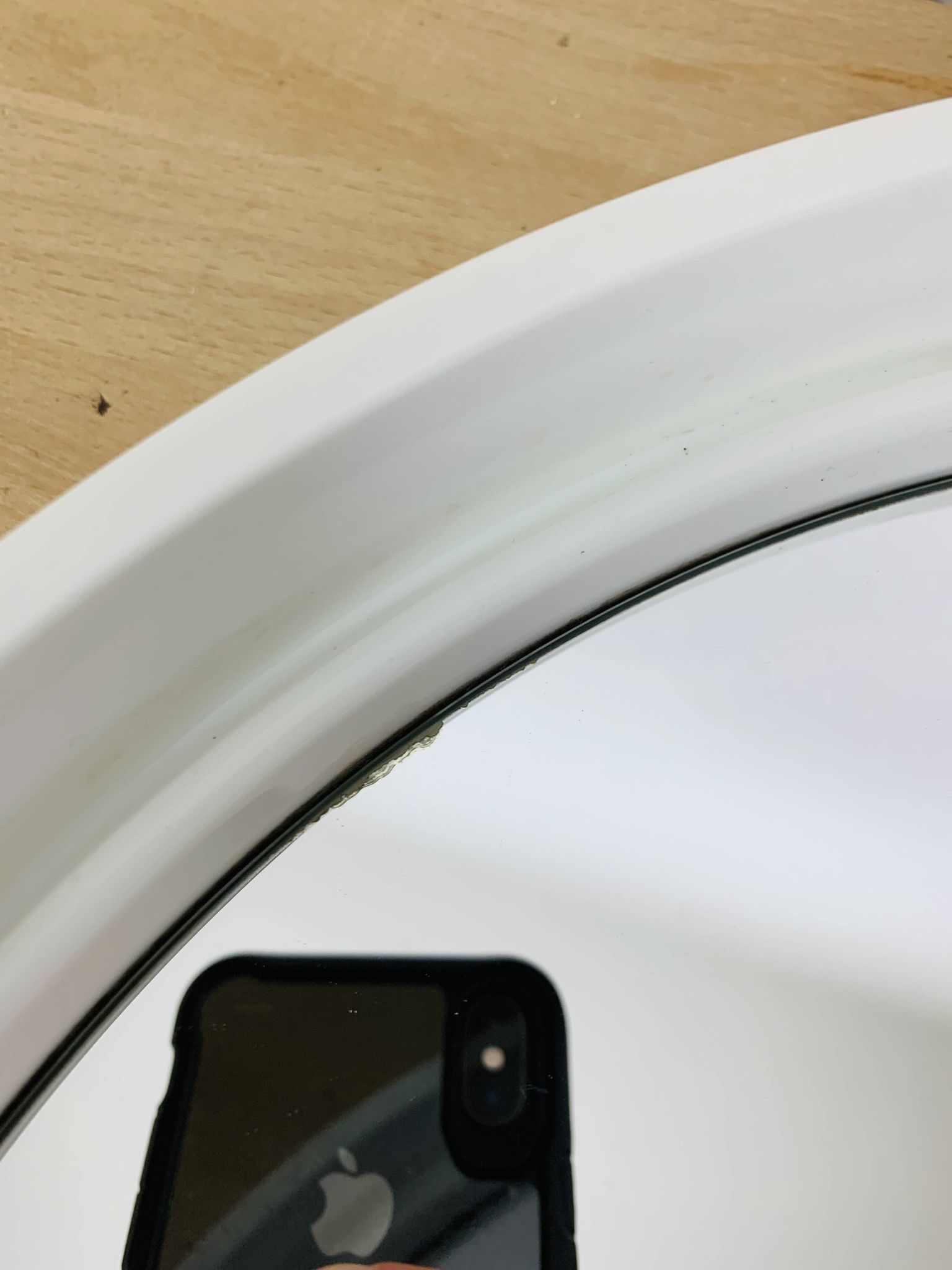 Miroir space age cerclage blanc années 70