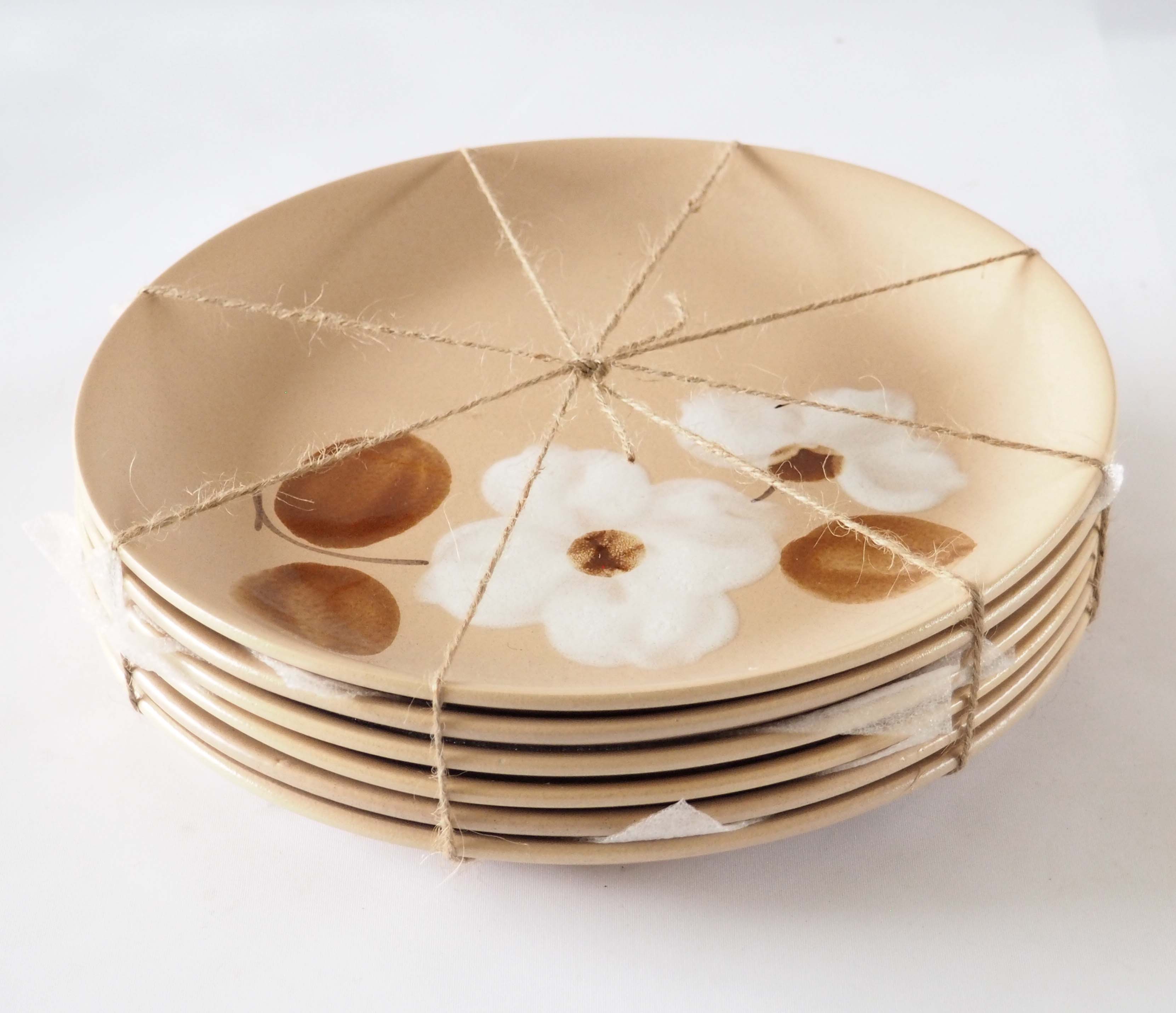 Series of 6 stoneware plates