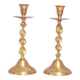 Set of 2 twisted gold candlesticks