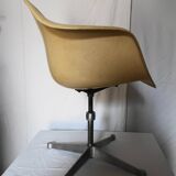 Office armchair by Charles and Ray Eames for Herman Miller from the 1960s