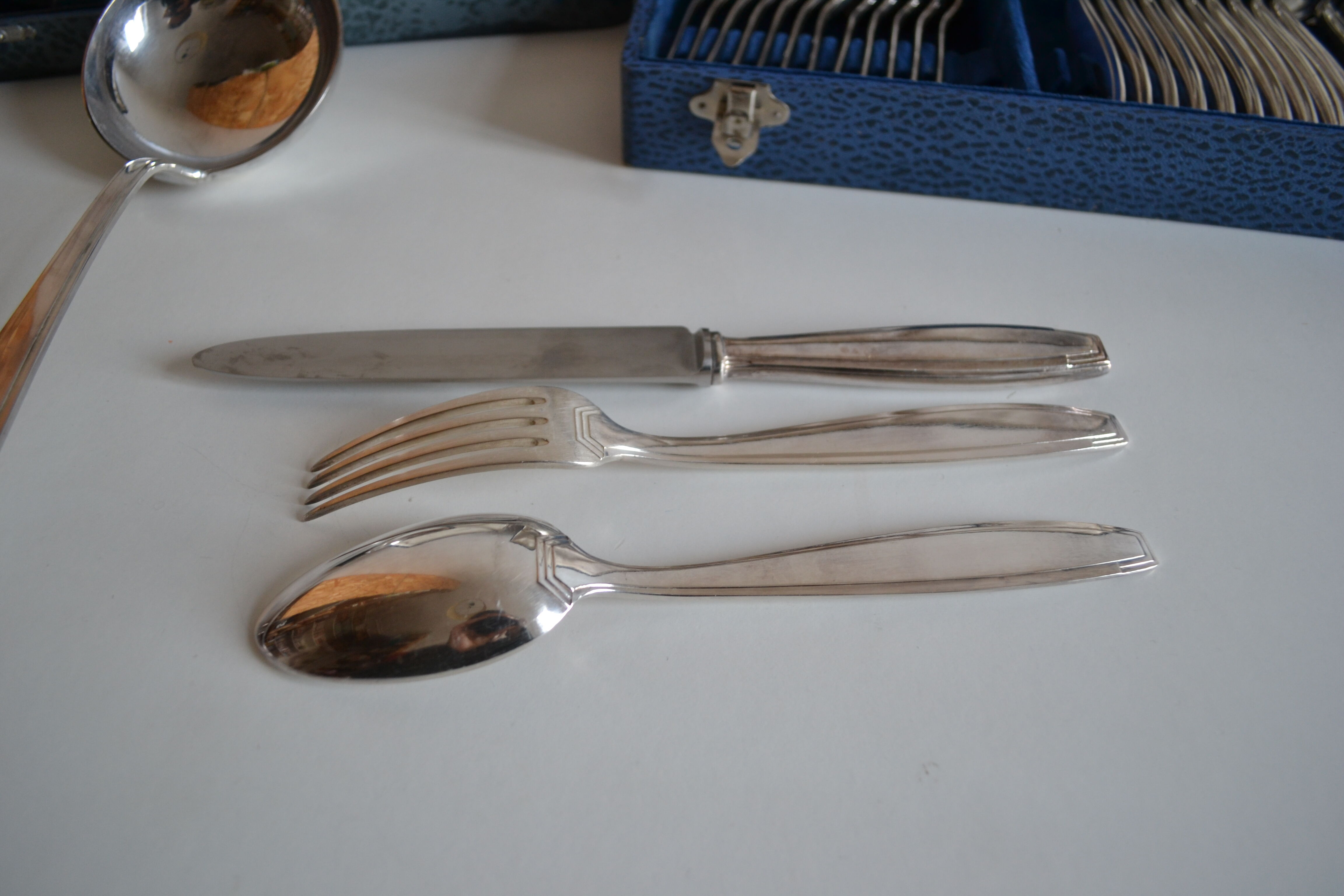 Menagere art deco metal argente boulenger 49 pieces