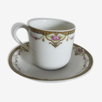 Tasse en porcelaine