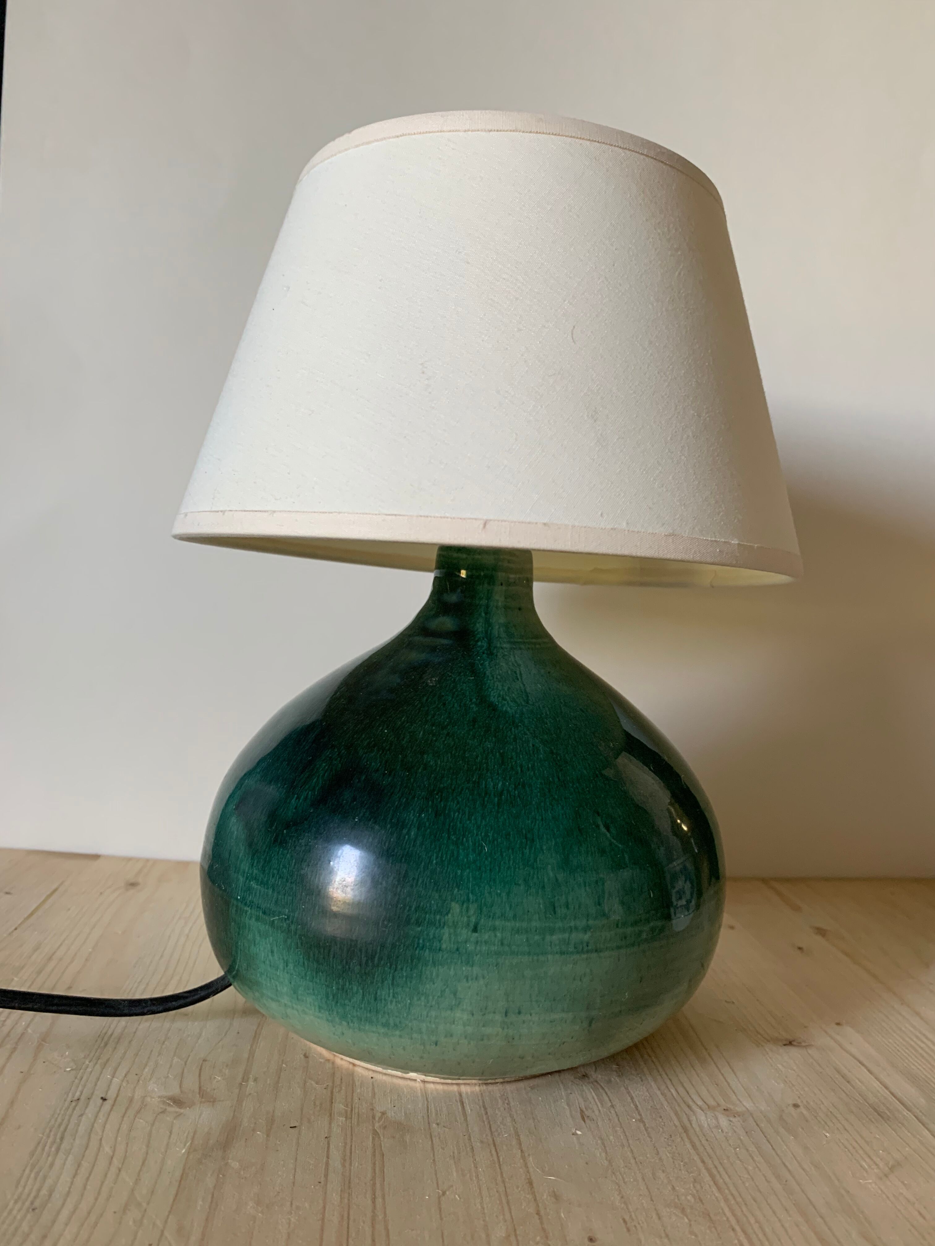 Ceramic lamp foot