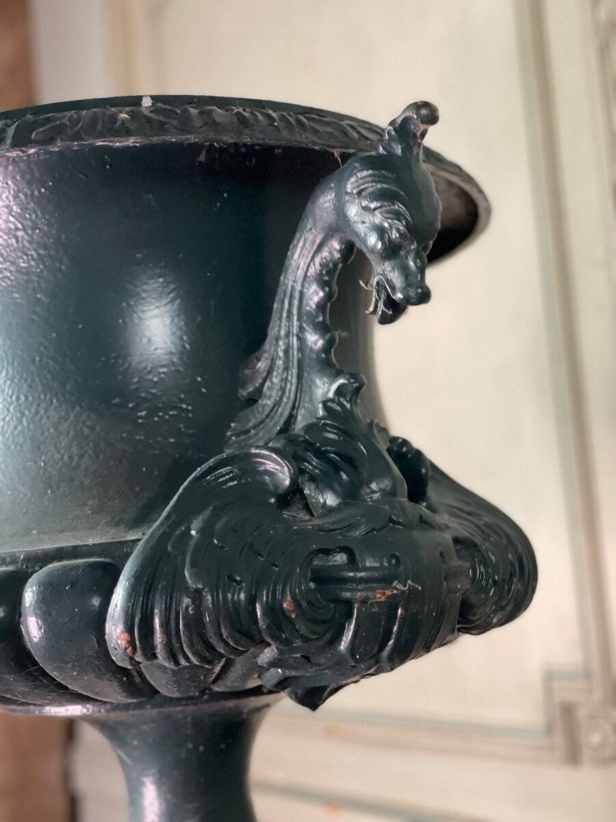 Set of 4 cast iron basins, Corneau foundry in Charleville.