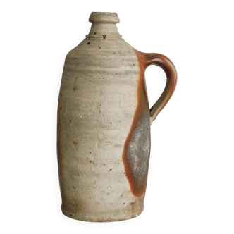 Bouteille ancienne en grès rustique avec anse