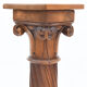 Colonne en bois sculpté