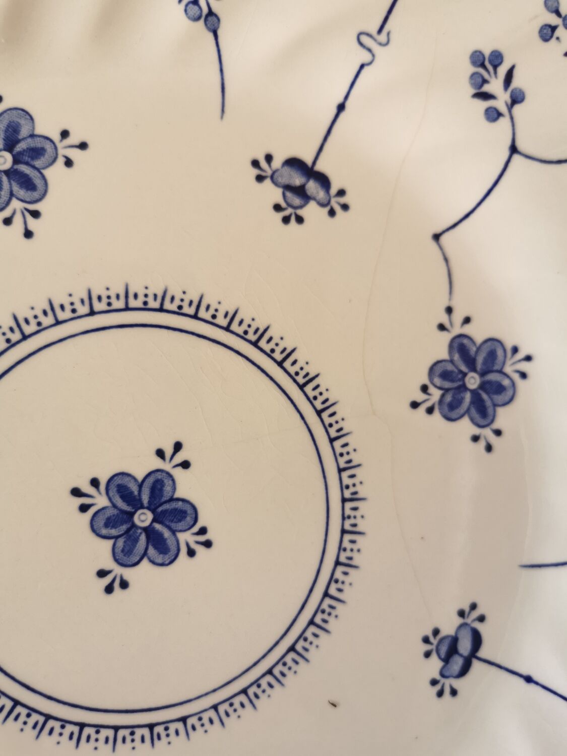 Assiettes plates vintage Myott Finlandia