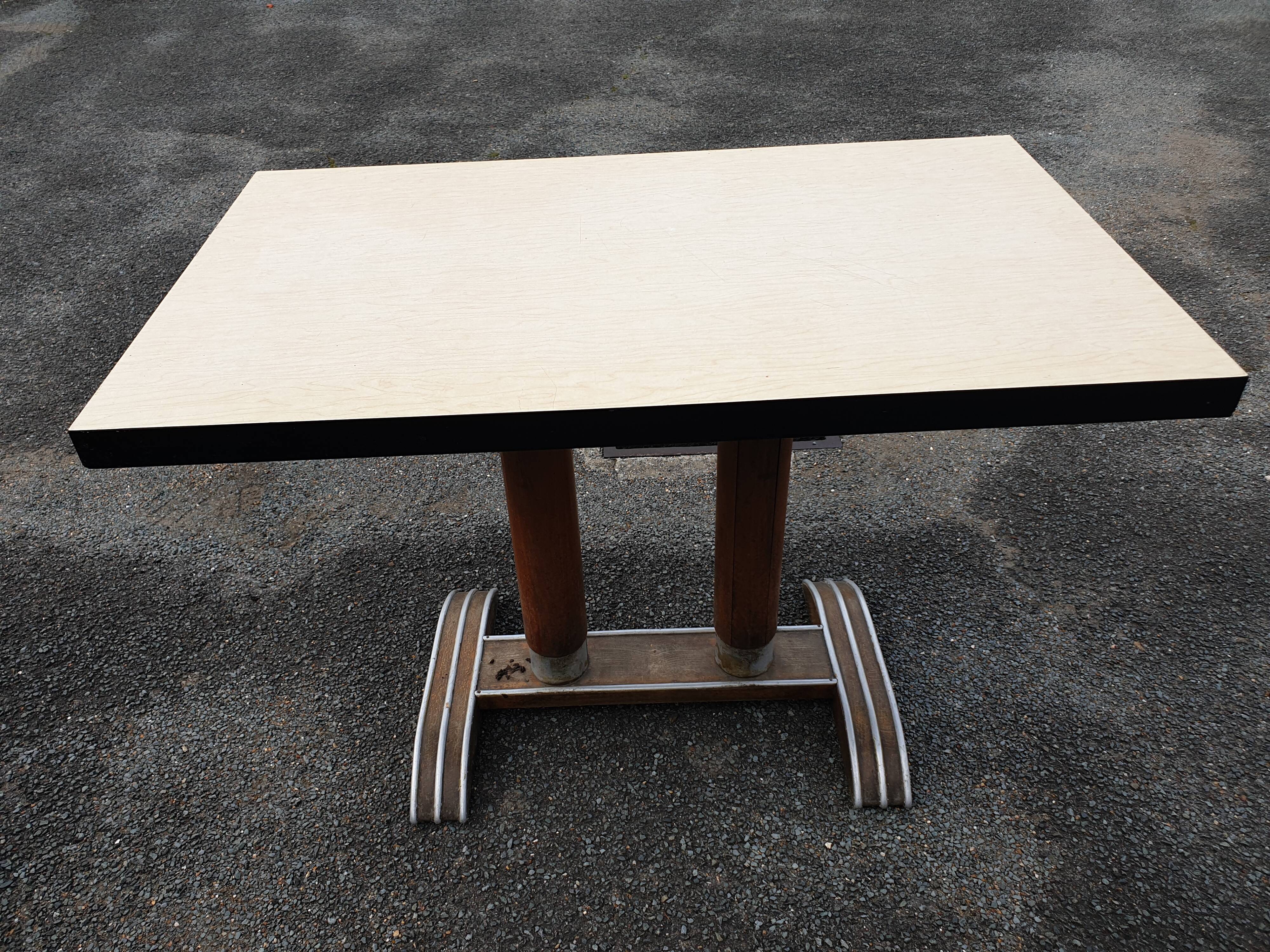 40/50 period bistro dining table